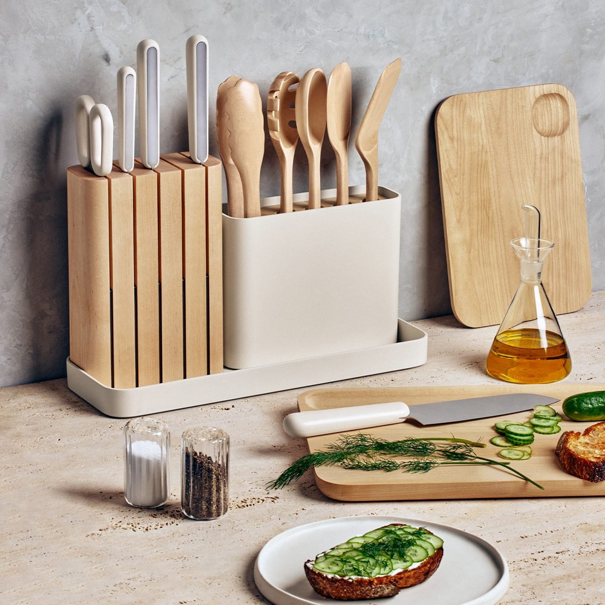 https://www.tasteofhome.com/wp-content/uploads/2023/08/Caraway-Released-a-Prep-Set-and-Cutting-Boards_FT_via-amazon.com_.jpg?fit=700%2C1024