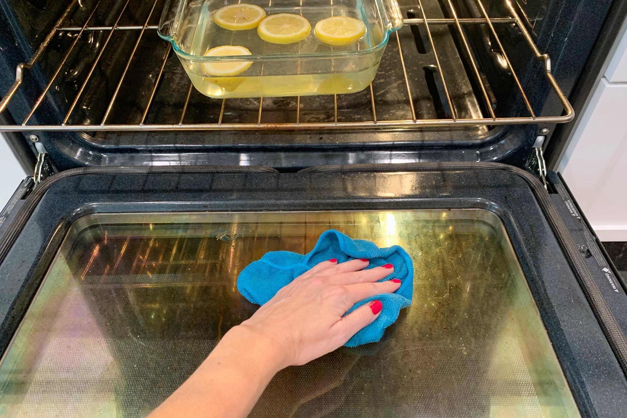 https://www.tasteofhome.com/wp-content/uploads/2023/08/IMG_5110-cleaning-oven-with-lemon-TikTok-Erica-Young-for-TOH-JVedit.jpg?fit=680%2C454