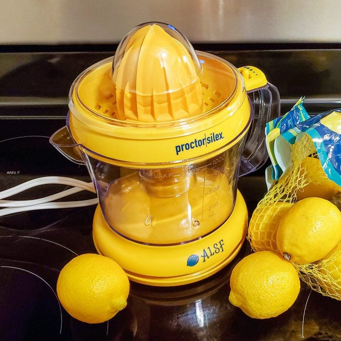 Electric Proctor Silex Juicer with Some Lemons