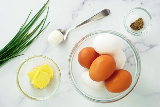 Gordon Ramsay Scrambled Eggs ingredients