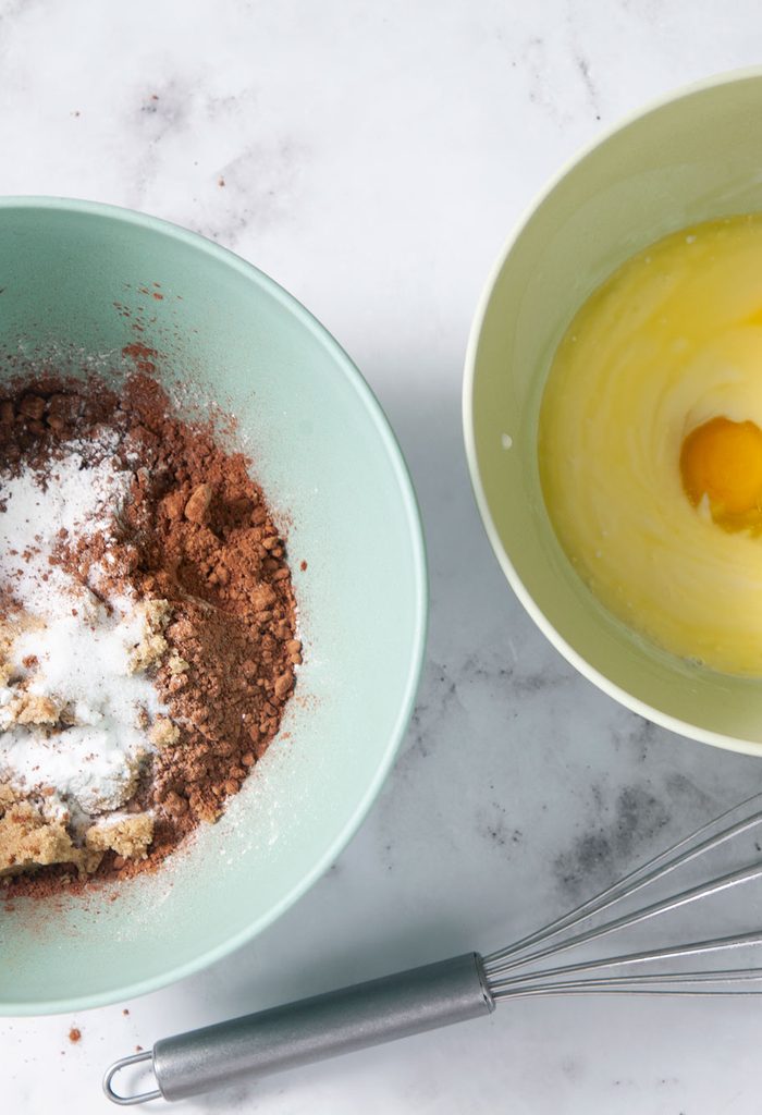 Whisk eggs, buttermilk and butter together
