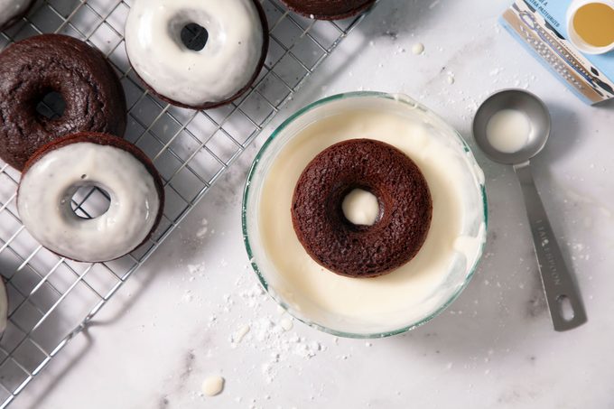 Glaze the doughnuts in bowl