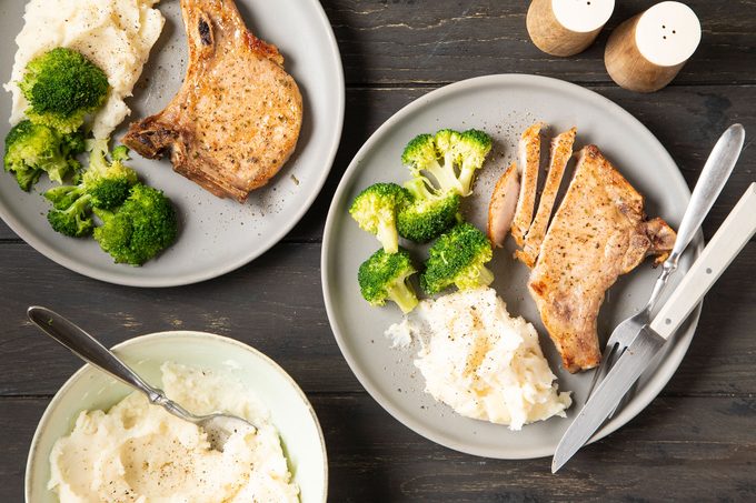 Ranch Pork Chops with Broccoli and Mashed Potato 