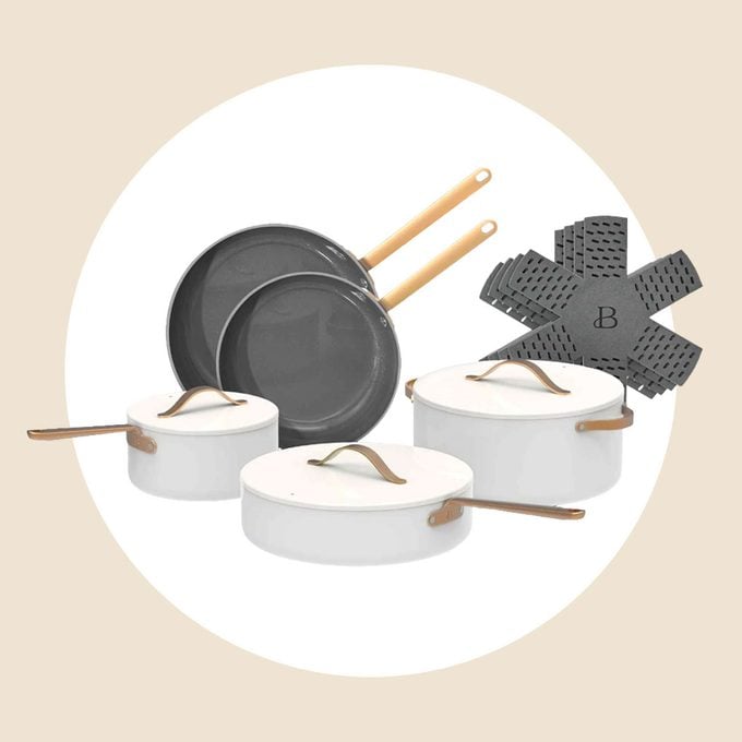 https://www.tasteofhome.com/wp-content/uploads/2023/10/TOH-Beautiful-Ceramic-Nonstick-Cookware-Set_ecomm_via-walmart.com_.jpg?w=680