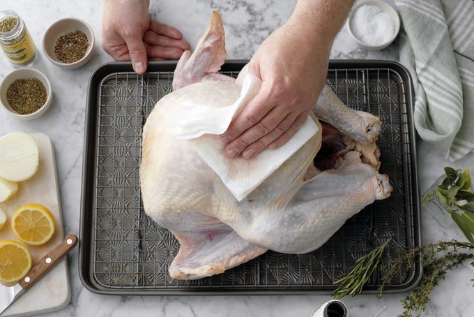 how to dry brine a turkey step 1