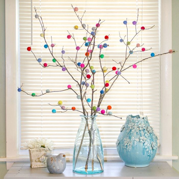 20 Easter Ideas To Celebrate A Hopping Good Holiday, Decorated Easter Tree