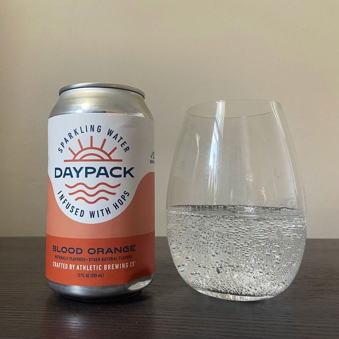 Daypack can and drink in glass