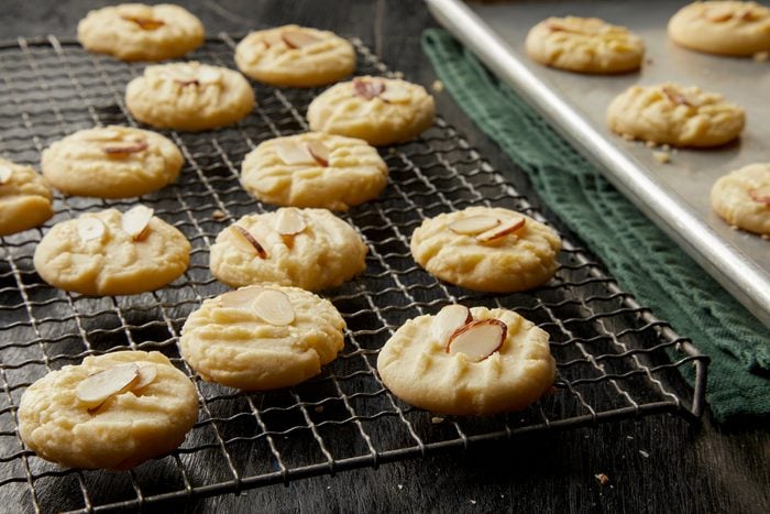 Chinese Almond Cookies Hca24 20071 Dr 12 01 8b Ssedit