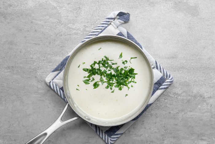 Stir the fresh minced parsley in saucepan