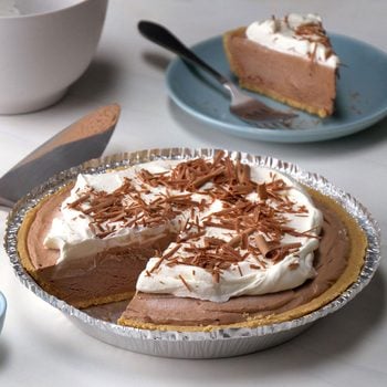Chocolate Pudding Pie Exps Tohvs23 56678 Mr 07 25 23 Chocolatepuddingpie 2
