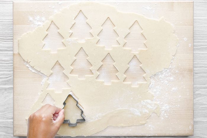 Cutting the flour with cookie cutter