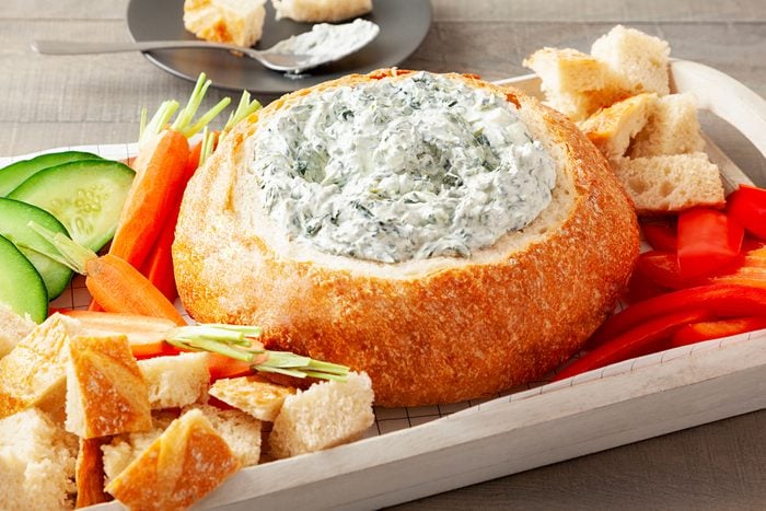 Spinach Dip In A Bread Bowl Ft24 684 Jr 0117 2 Ssedit