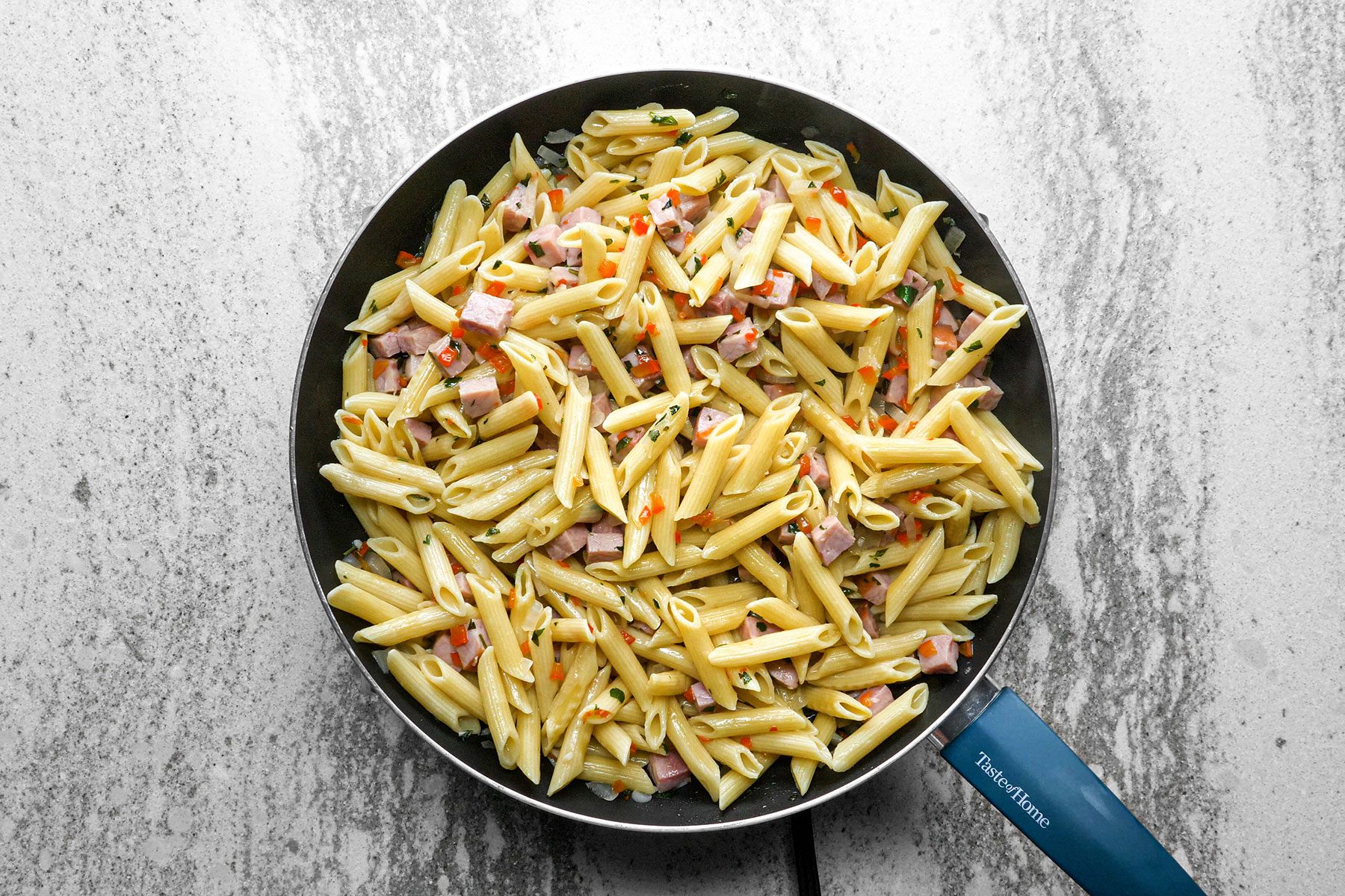 Pasta added in pan 