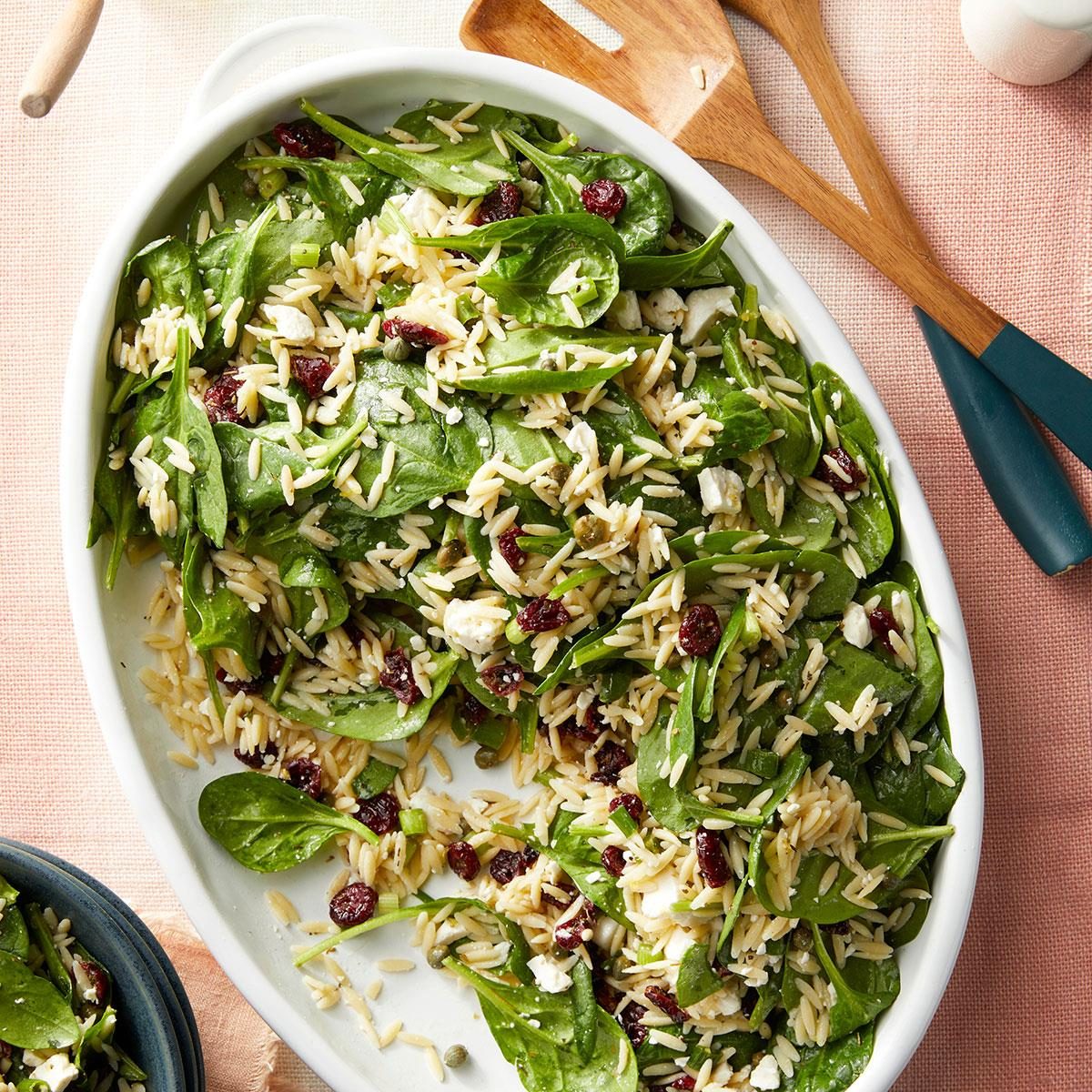 Cranberry Orzo Spinach Salad Exps Tohas24 273995 Dr 03 13 2b